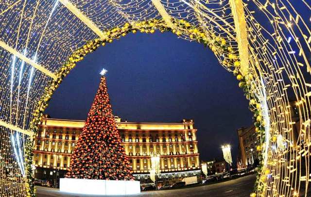Когда Уберут Новогодние Украшения В Москве 2022